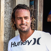 Votre stage surf débutant / débrouillé - voyages adékua Franck votre agent expert surf à Saint Martin - antilles
