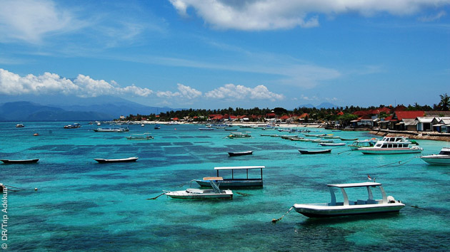 Un séjour surf avec cours pour toute la famille sur l'île de Lembongan à Bali