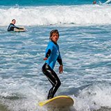 Commentaire de Stéphanie sur son surf trip à Fuerteventura avec Sophie