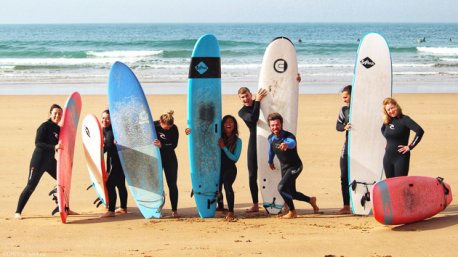 Votre surf trip au Portugal avec cours et hébergement en surf camp