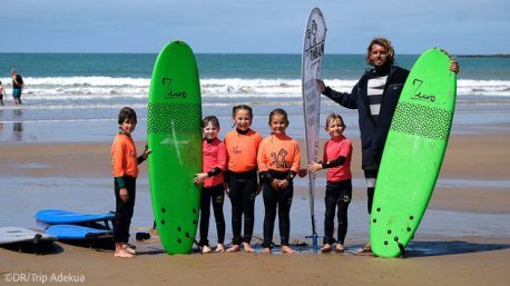 Séjour surf en famille en Vendée avec cours hébergement et matériel