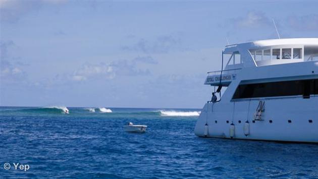 votre bateau pour une croisière surf aux Maldives