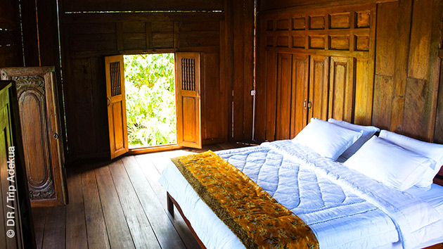 Votre hébergement en bungalow, cosy et tout proche des vagues pour surfer à Simeulue