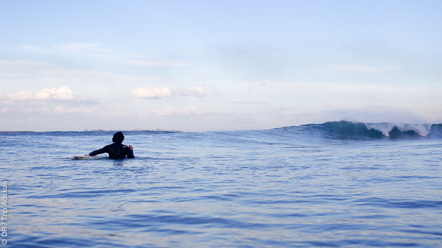 Un programme 100% surf avec yoga, préparation physique et sophrologie pour vous préparer aux cours de surf