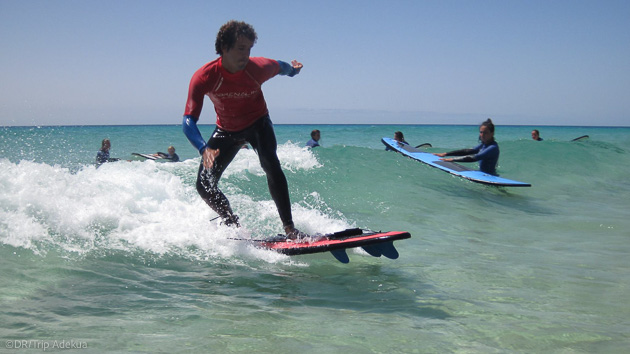Progressez en surf pendant votre séjour à Fuerteventura sur le spot de La Pared