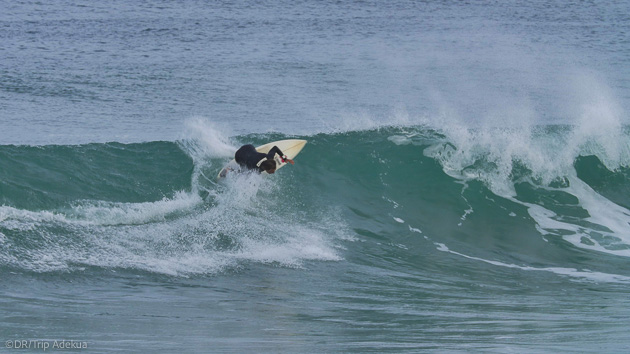 Progressez en surf dans les vagues du Pays basque à Hendaye