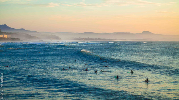 belle session de surf au sunset à Biarritz