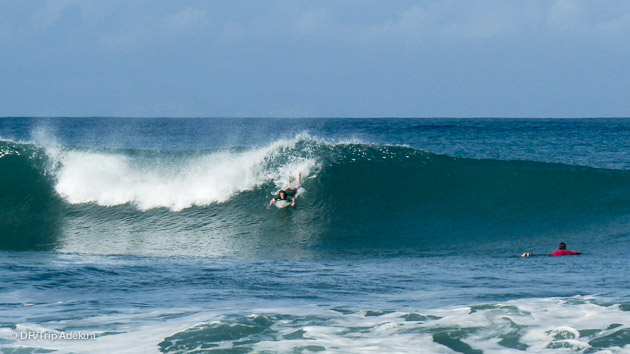 des spots de stanta teresa et hermosa sont excellents pour tous les niveaux de surf au Costa Rica