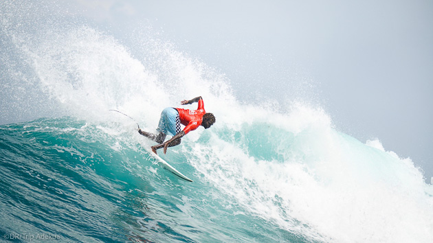 Sénégal 2024 : Séjour avec surf guide sur les vagues et hôtel sur le spot  de Ngor avec Surf Trip Adékua